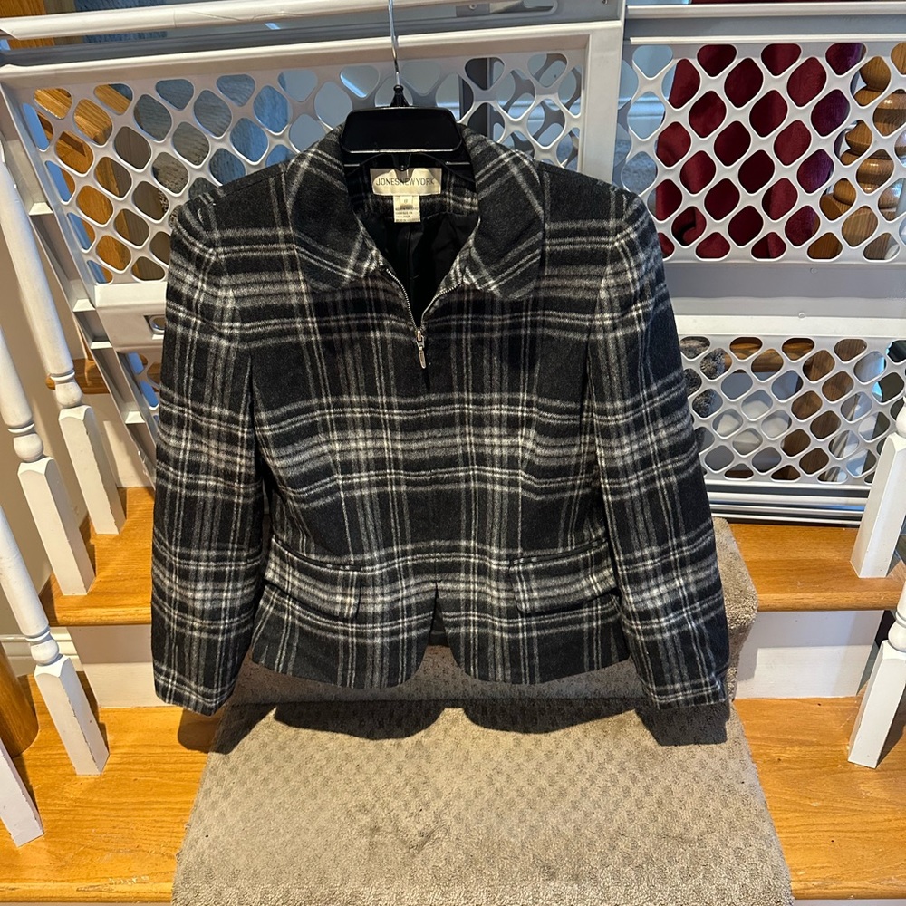 Jones New York wool blazer